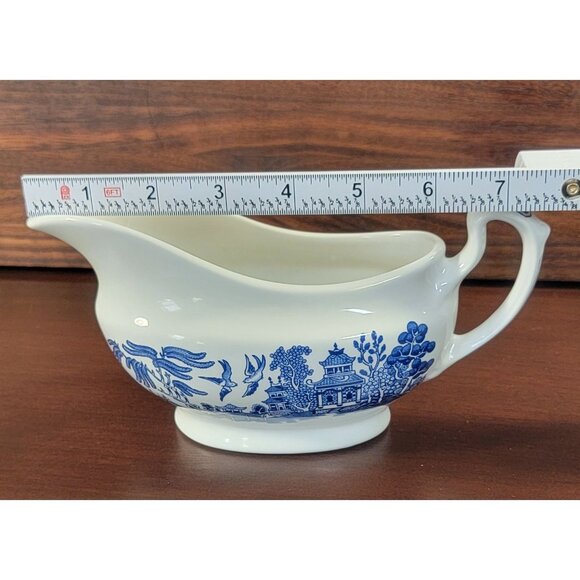 Vintage Churchill Blue Willow Gravy Boat - Picture 8 of 10